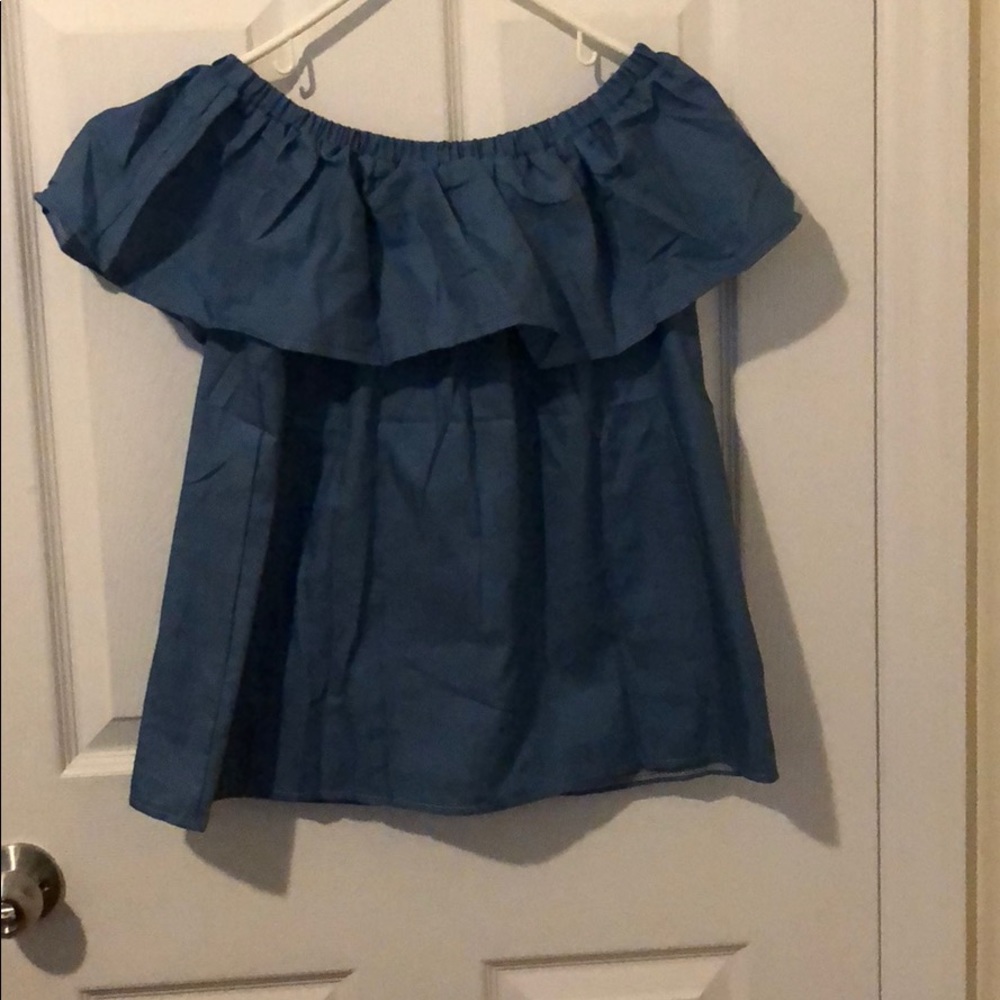 NWOT off the shoulder shirt